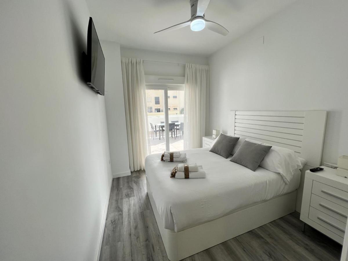 Pushe Playa Granada Beach & Golf 12 โมตริล ภายนอก รูปภาพ